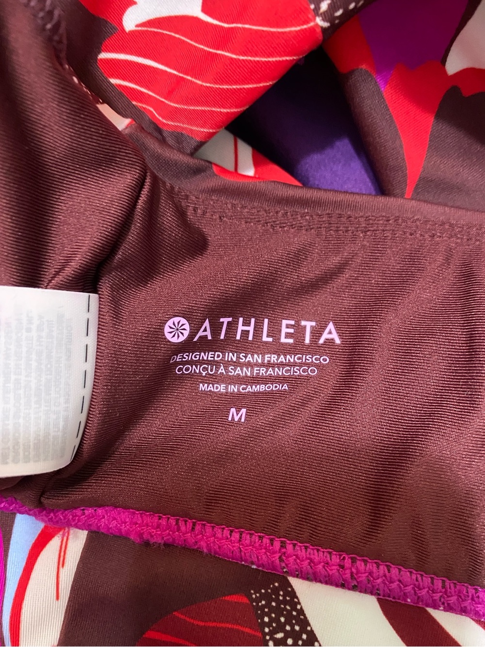 NWT Athleta Hero Bloom Plunge Bikini Top in Decadent Chocolate. Size M (D-DD) - Picture 2 of 6